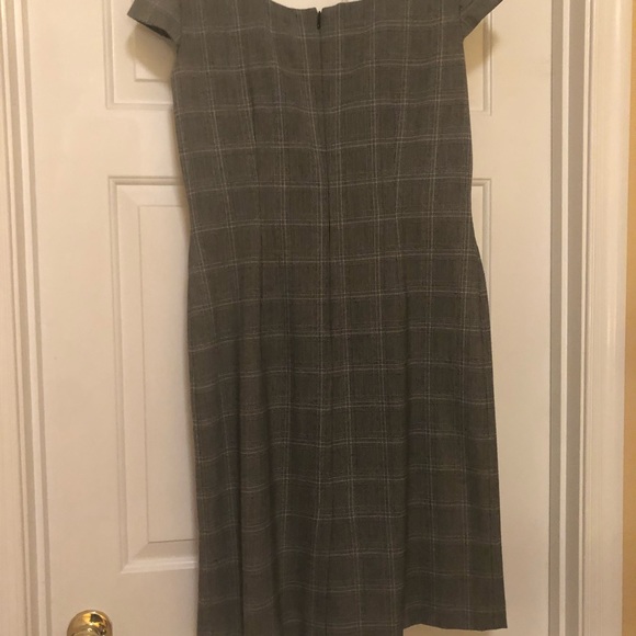 Tahari dress - Picture 4 of 4